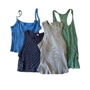 Women’s Tank Top Bundle Of 4 Size Large